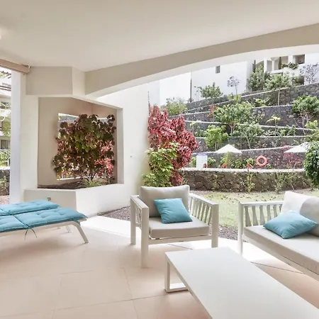 Ancor 0-1 Pool View 2b