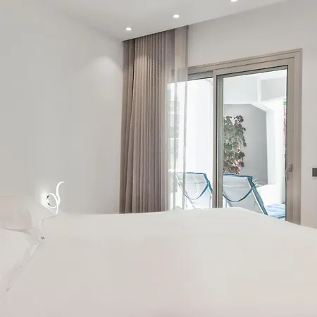 Ancor 0-1 Pool View 2b * Palm-mar