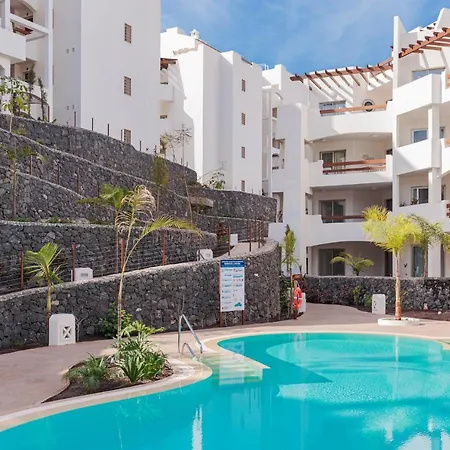 Ancor 0-1 Pool View 2b *